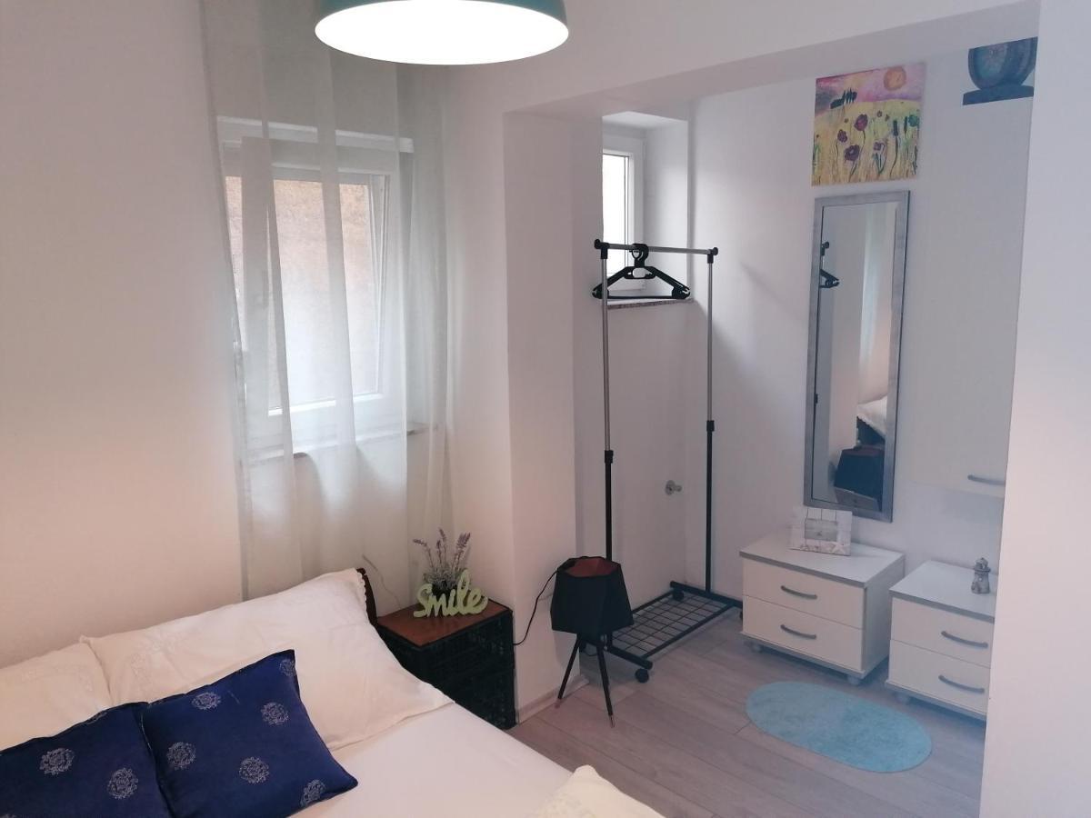 Apartmani Krijesnica Senj  Esterno foto