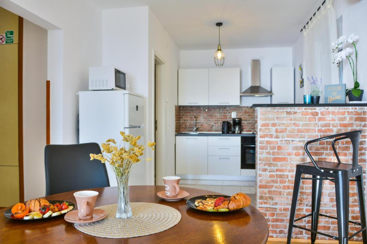 Apartmani Krijesnica Senj  Esterno foto