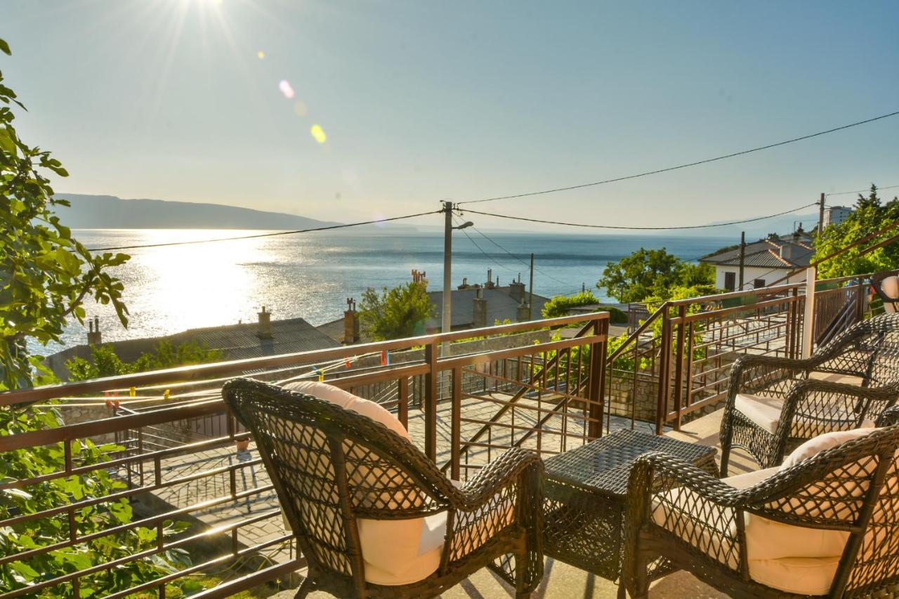 Apartmani Krijesnica Senj  Esterno foto