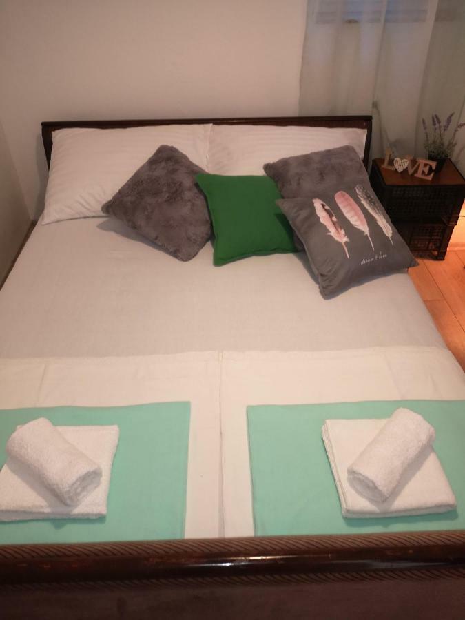 Apartmani Krijesnica Senj  Esterno foto